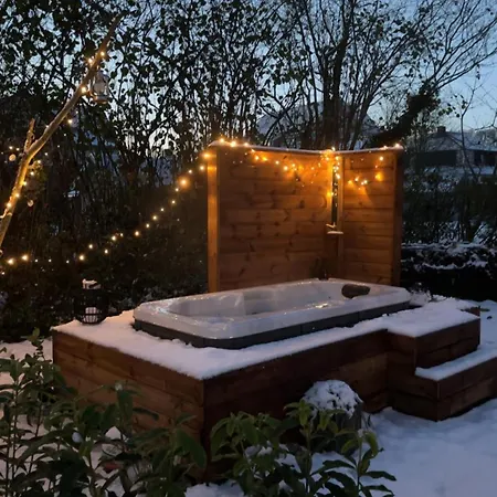 Hyggeligt Hus I Med Wellness Og Massage ヴィラ ハザスレウ